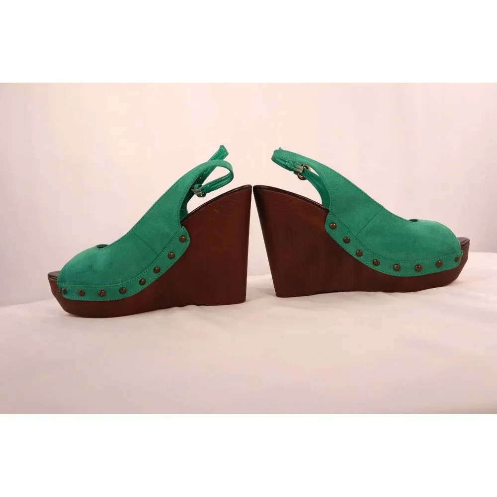 Bomlel Green Suede Wedge Sandals with Studded Accents‎ & Wooden Heel Size 8